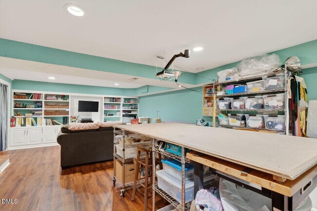 Building Photo - 324 Glendale Dr