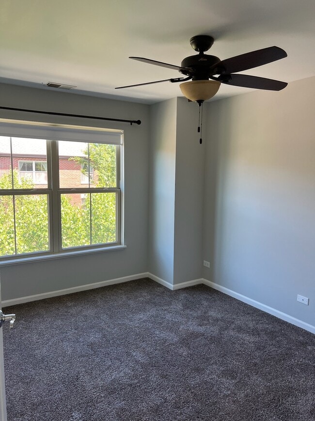 Building Photo - 705 Keystone Ln