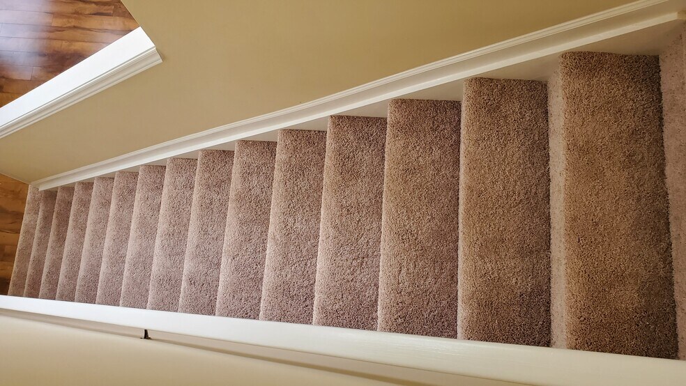 Building Photo - 405 Berlin Way