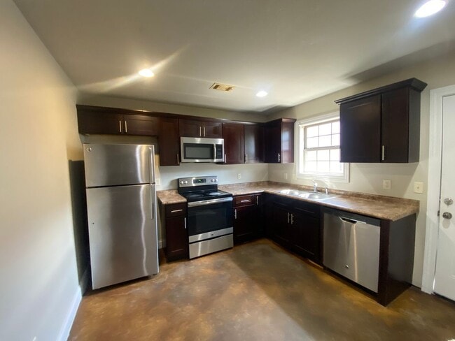 Building Photo - 3812 Griffin St