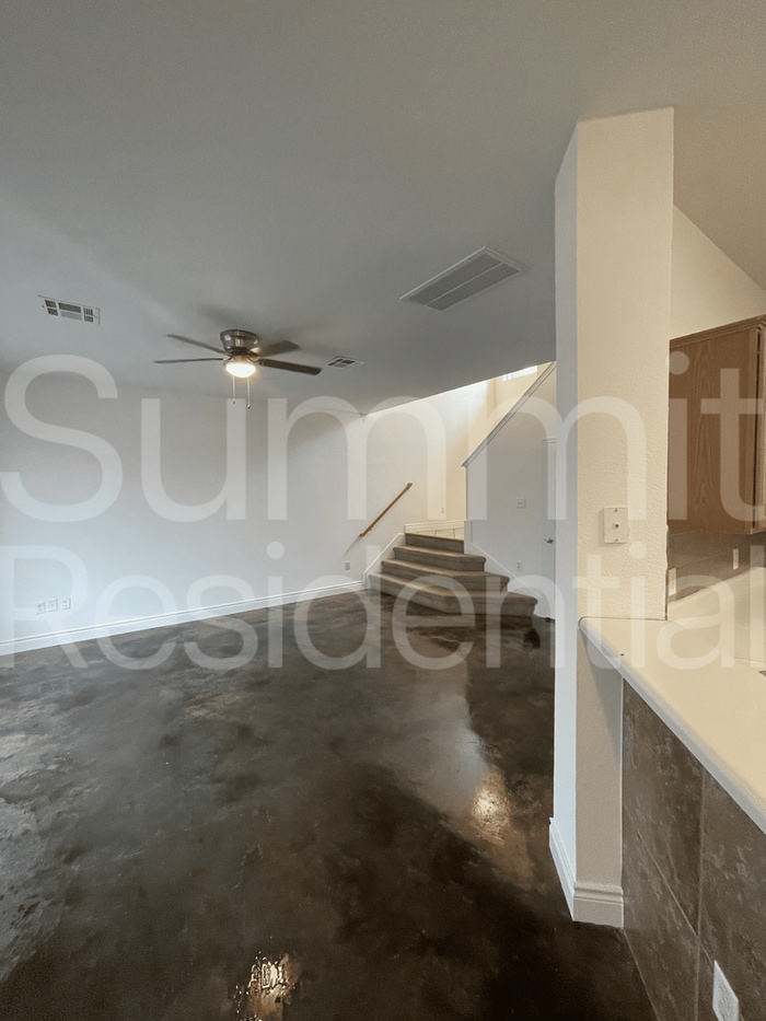 Building Photo - 190 Prairie Springs Loop