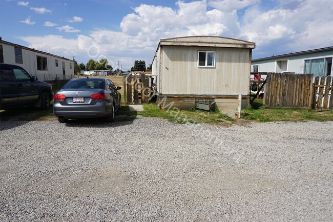 Building Photo - 201 Hobson Ave