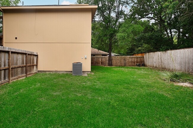 Building Photo - 127 Hockenberry Ct