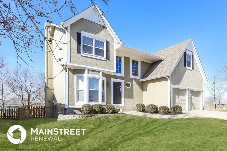 Building Photo - 12972 S Summit St