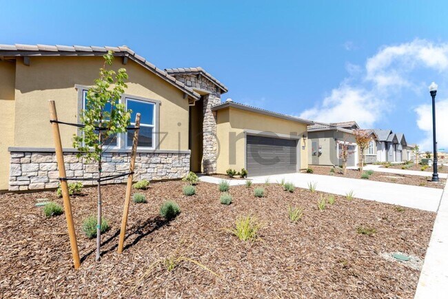 Building Photo - 8420 Mondale Wy