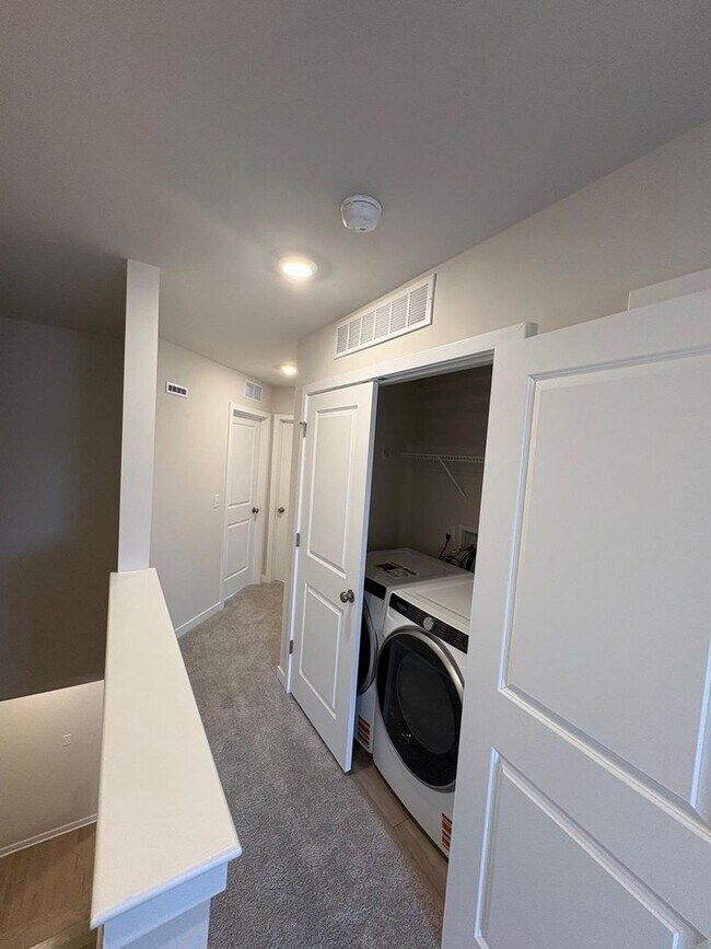 Building Photo - Brand new End Unit Spacious 3BR Townhome in Downingtown Ridge Community  *****LIMITED TIME FIRST ...