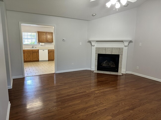 Building Photo - 1114 Mercer Dr