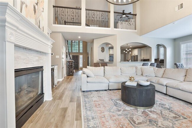 Building Photo - 3231 Oak Bough