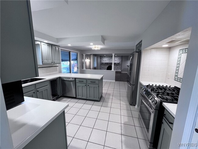 Building Photo - 306 Randwood Dr