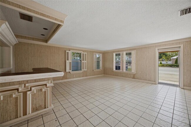 Building Photo - 808 N Mac Dill Ave