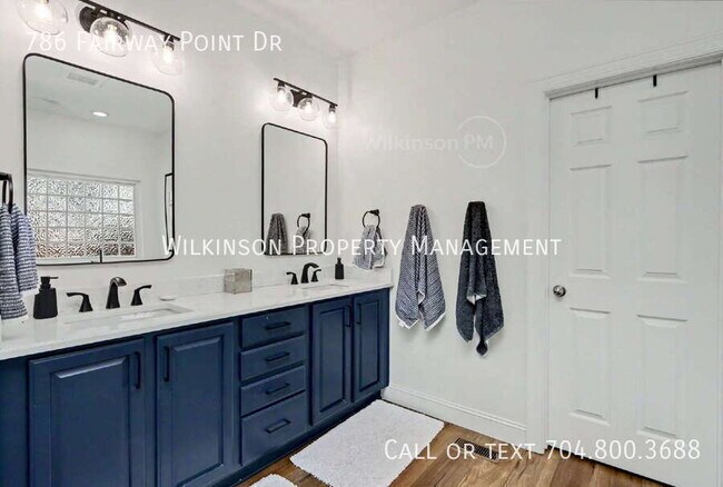 Building Photo - 786 Fairway Point Dr