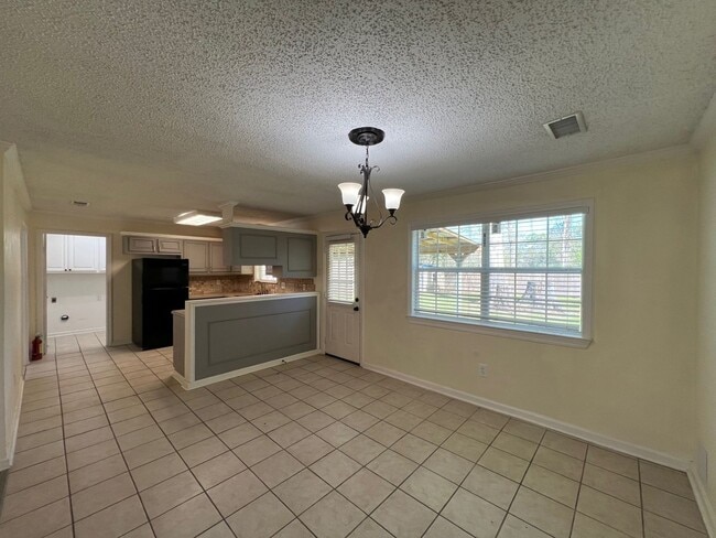 Building Photo - 8849 Timber Ln