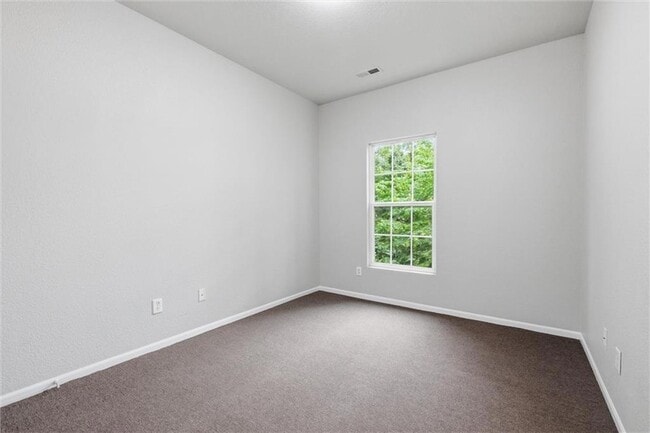 Building Photo - 10337 Parkview Ave