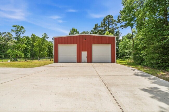 Building Photo - 2149 Pine Acres Dr