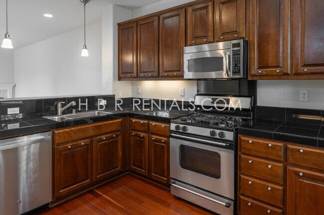 Building Photo - Bethany Village Mountain House Move-In Ready 3-Bed, 2.5-Bath