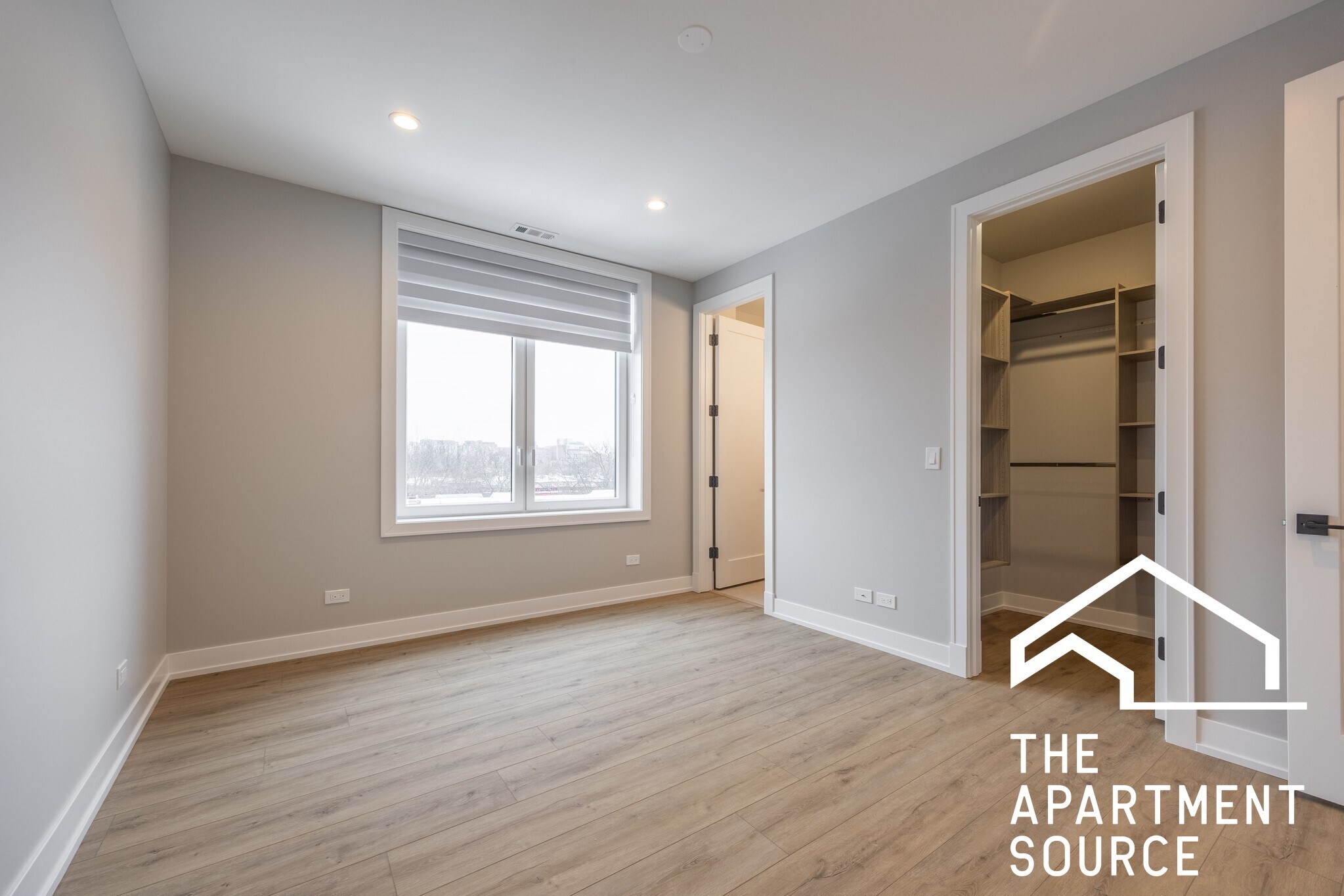 Building Photo - 2351 W Flournoy St