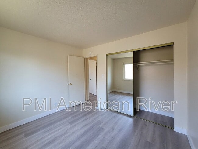 Building Photo - 2843 Norcade Cir