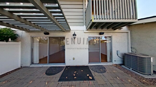 Building Photo - Wonderful 3 Bedroom Townhouse in Laguna Hi...