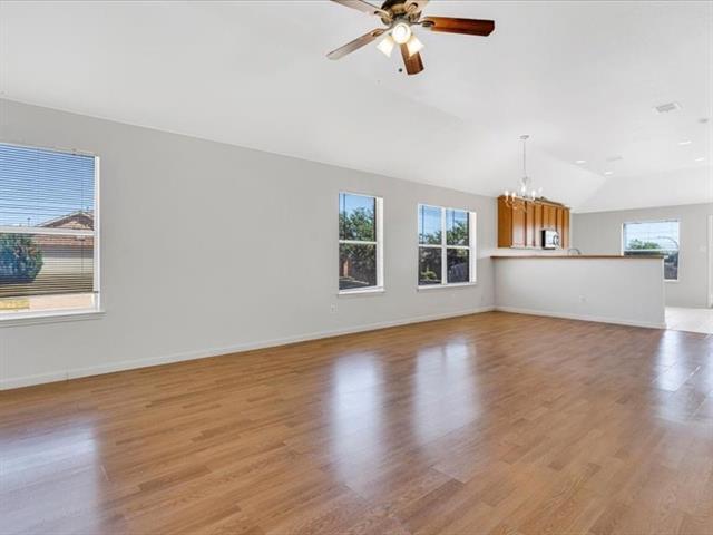 Building Photo - 1101 Roping Reins Way
