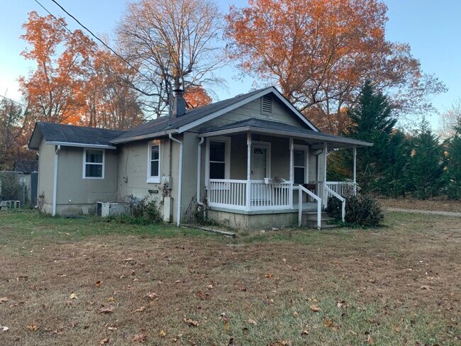 Primary Photo - 2606 Corral Rd