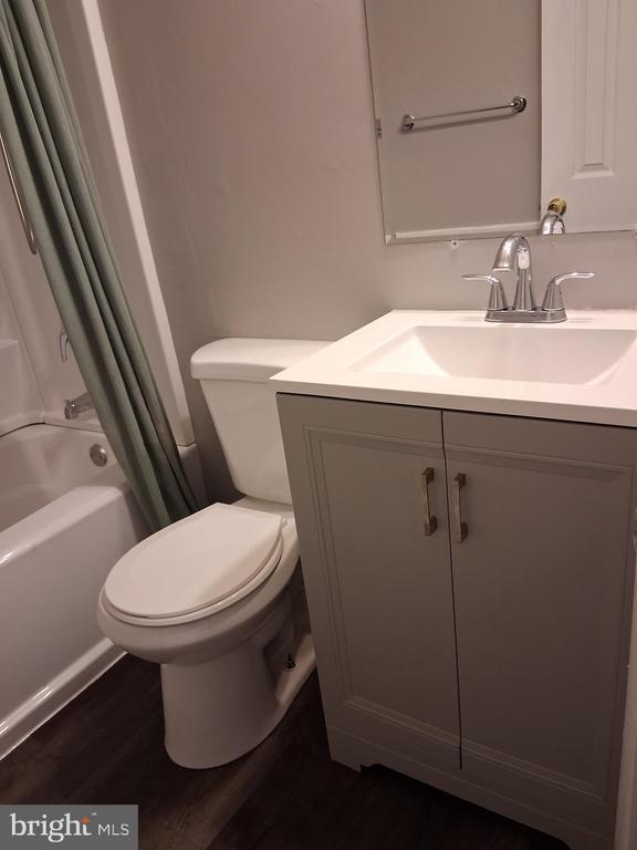 Building Photo - 929 Topview Dr