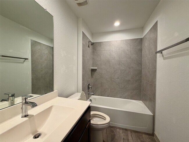Building Photo - 13337 Silver Egret Ln