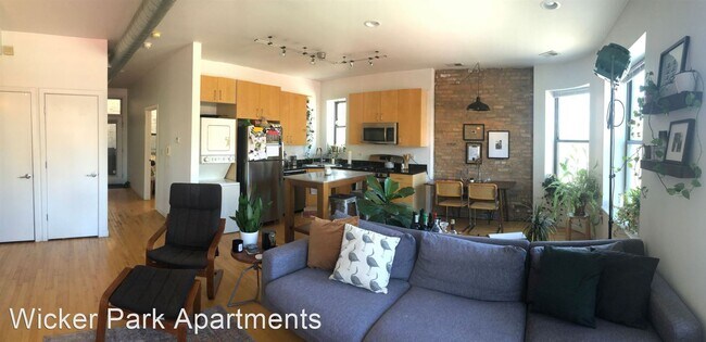 Building Photo - 1250 N Damen Ave