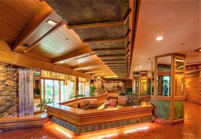 Building Photo - 4000 Towerside Terrace