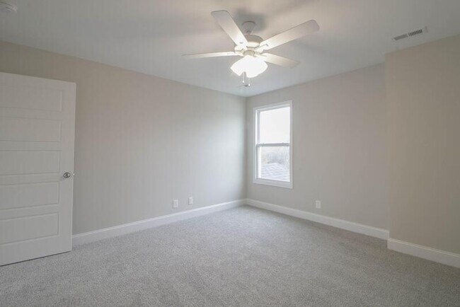 Building Photo - 485 Herman Dr