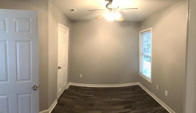 Building Photo - 509 Avent Ferry Rd