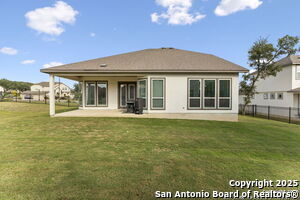 Building Photo - 462 Vamanos