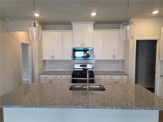 Building Photo - 2576 Double Oak Trl