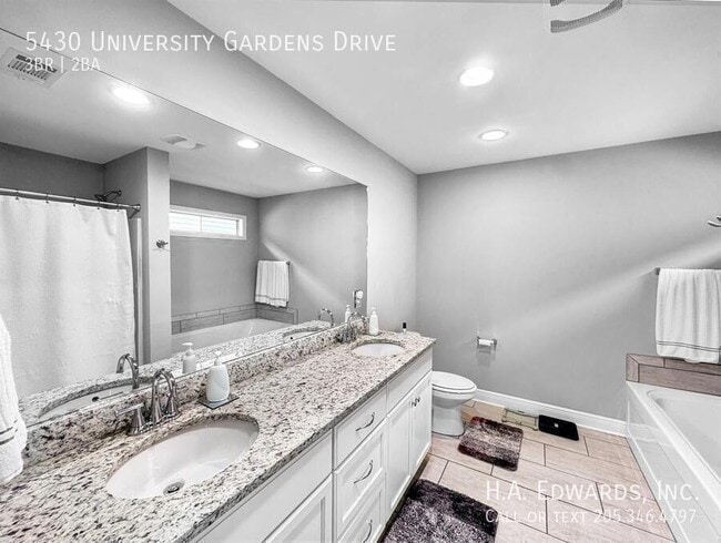 Building Photo - 5430 University Gardens Dr