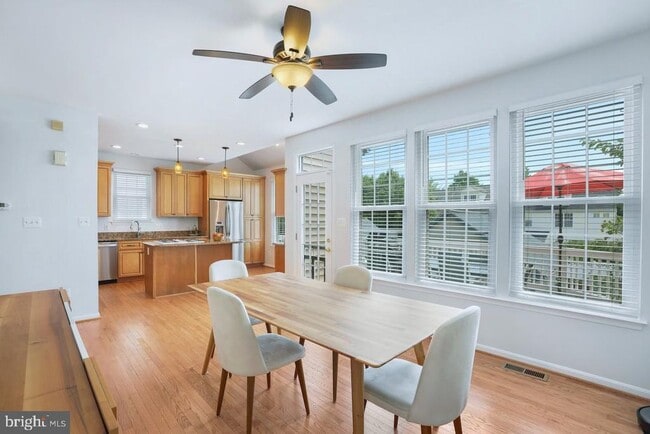 Building Photo - 20400 Charter Oak Dr