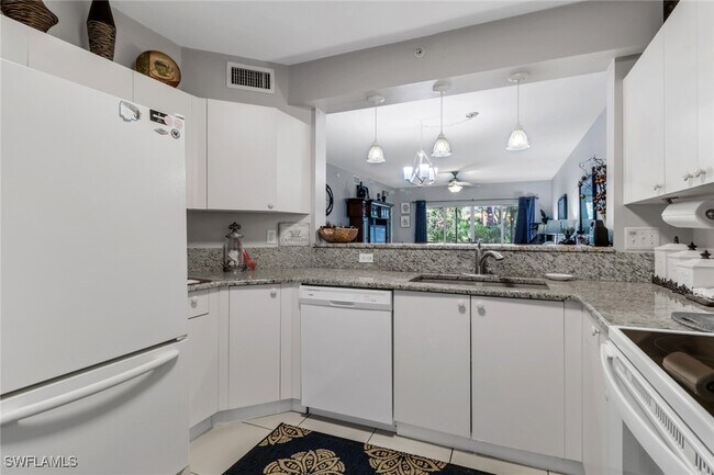 Building Photo - 7823 Regal Heron Cir