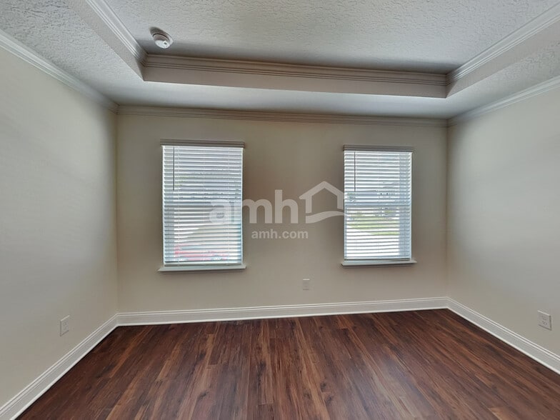 Building Photo - 6111 Little Blf Cir