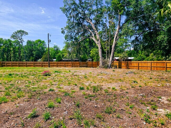 Building Photo - Beautiful 4/2 in Fairbanks Park
