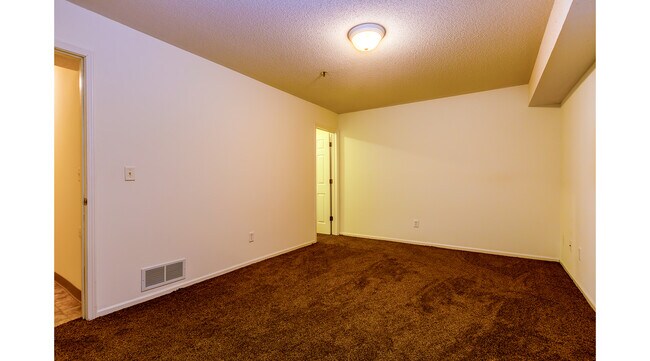 Building Photo - 3055 Brittany Ln NW