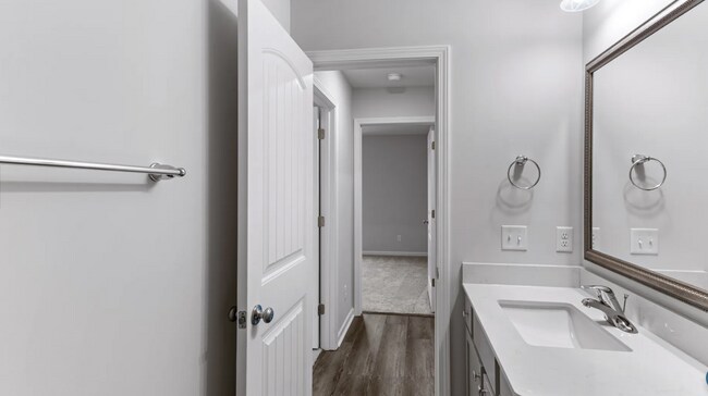 Building Photo - 108 Monarchos St