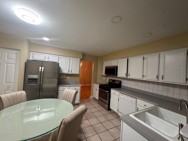 Building Photo - 426 Thunder Ridge