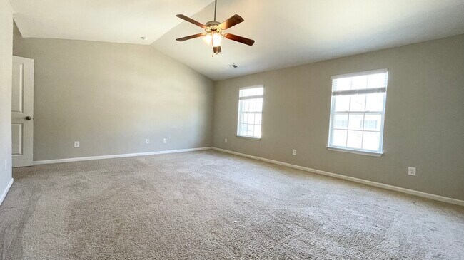 Building Photo - 263 Solstice Dr