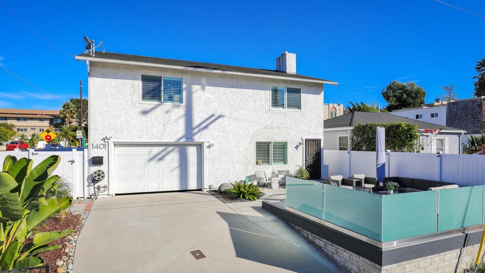 Building Photo - 1401 Pacific Beach Dr