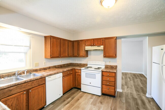 Building Photo - 6127 Terrytown Pkwy