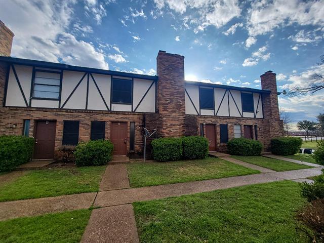 Building Photo - 4936 Diaz Ave