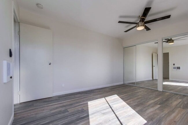 Building Photo - Upgraded 1/1 condo in Normal Heights! Pool...