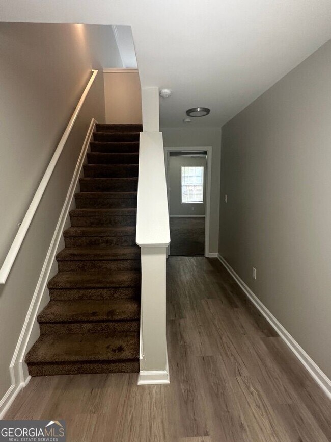 Building Photo - 6898 Slate Stone Way SE