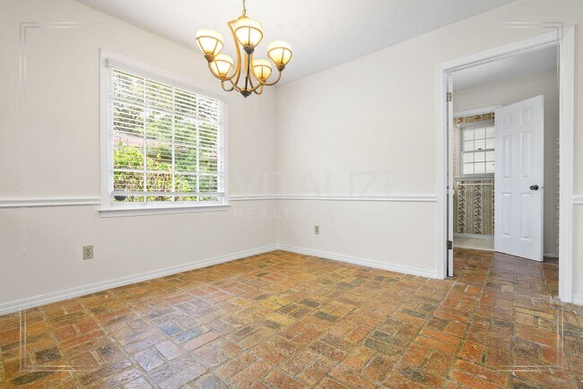 Building Photo - Spacious 4BR/2.5BA West Mobile Home – Room to Grow in a Convenient Location!