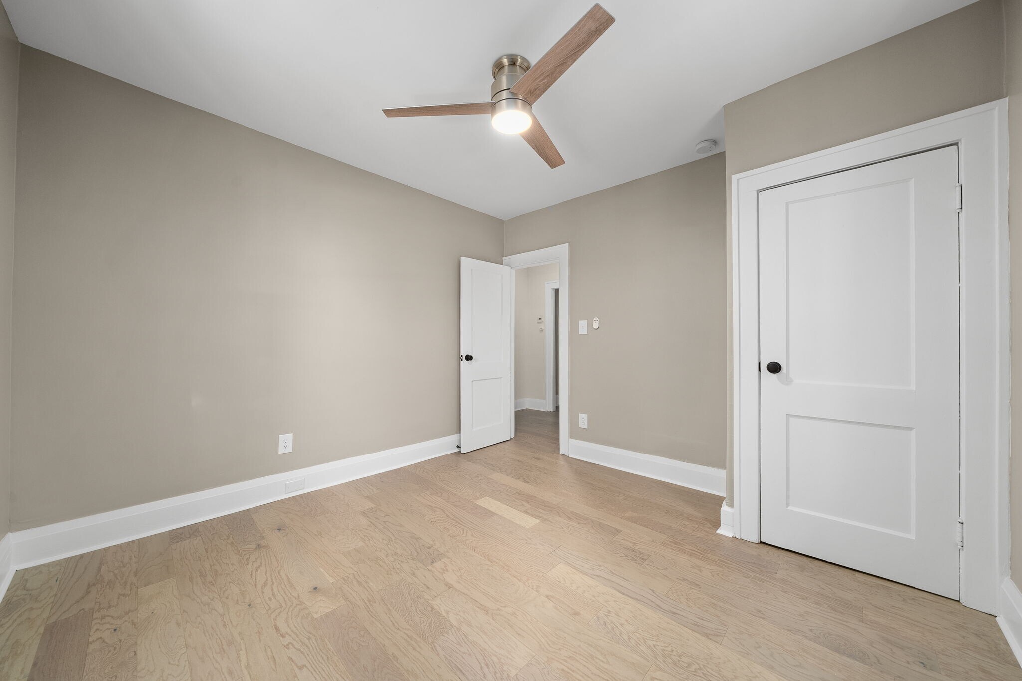 Building Photo - 5206 Nagel Ave