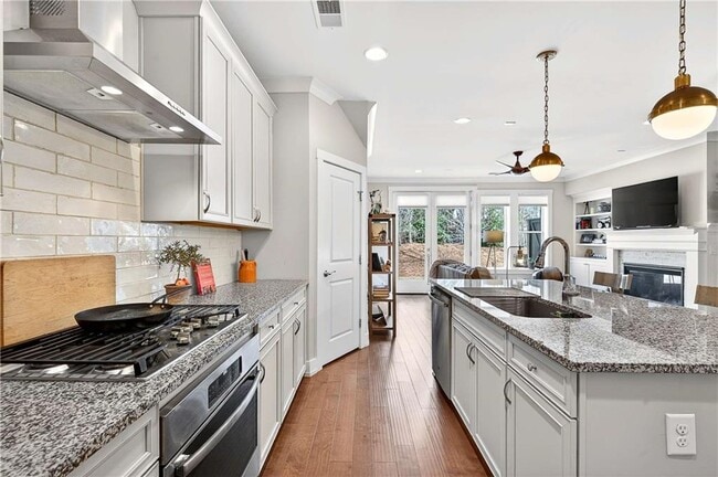 Building Photo - 166 Bellehaven Dr