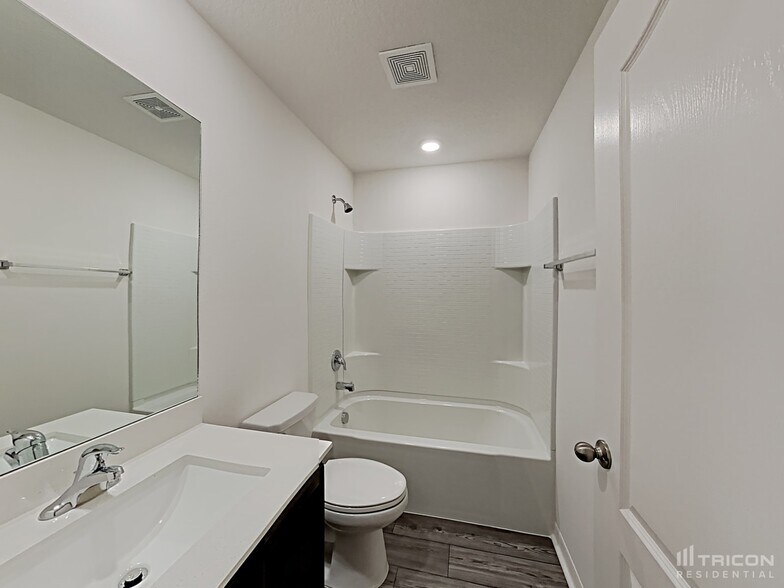 Building Photo - 6130 Dolostone Dr